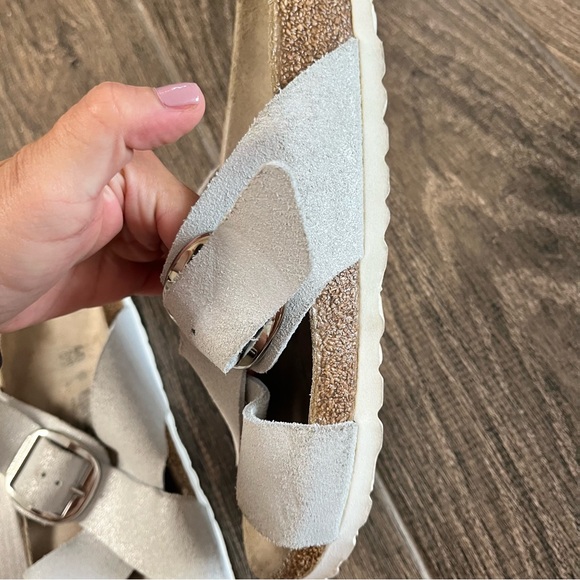 Birkenstock / Siena Metallic Silver Suede Sandals Big Buckle - Picture 8 of 11